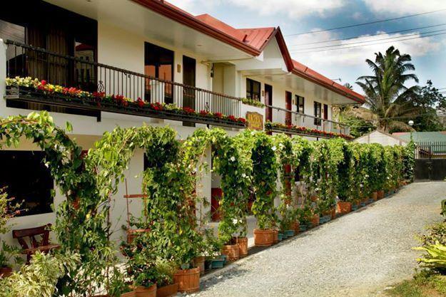 Lazea Tagaytay Inn Tagaytay City Exterior photo