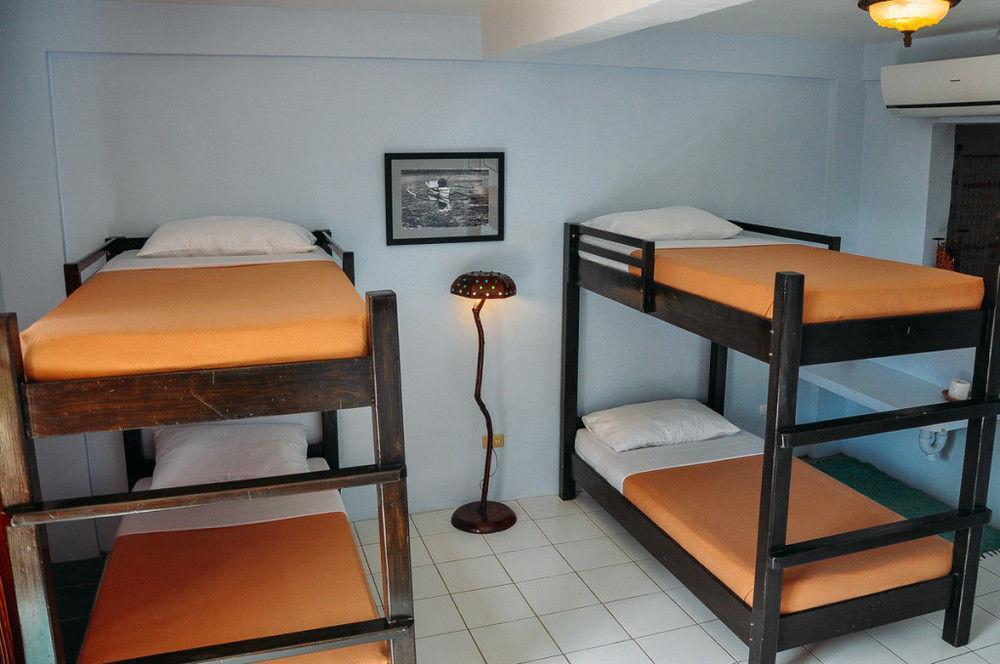 Lazea Tagaytay Inn Tagaytay City Exterior photo