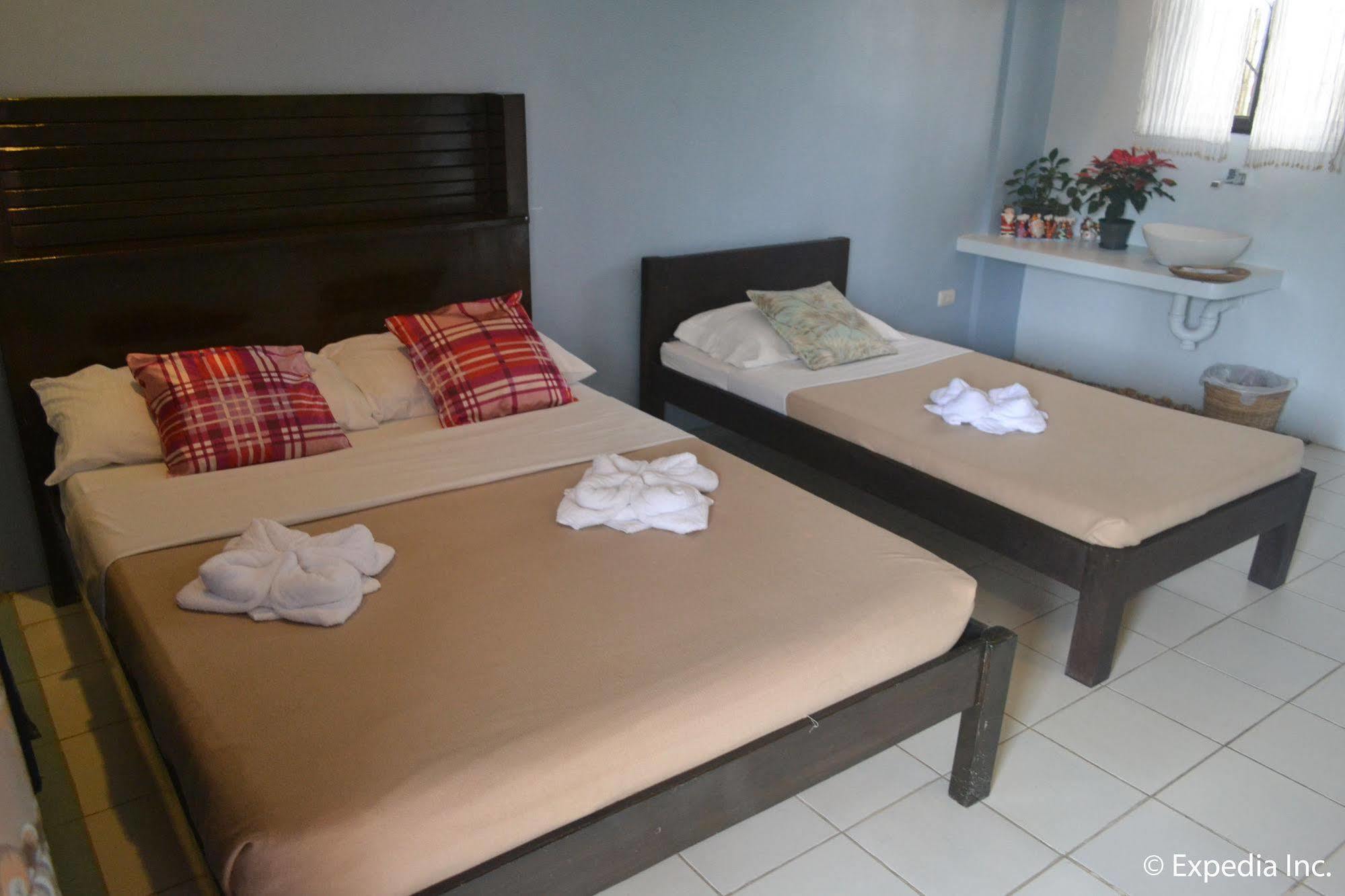 Lazea Tagaytay Inn Tagaytay City Exterior photo
