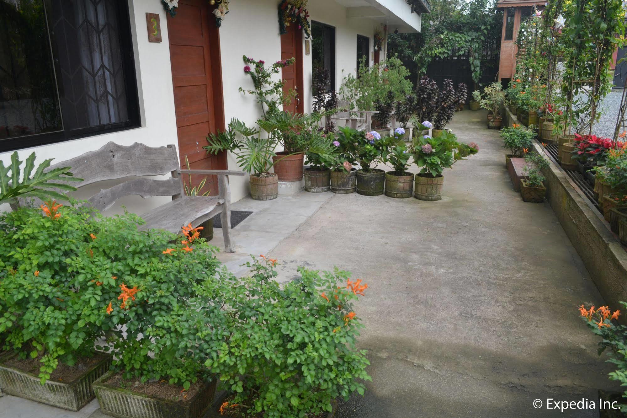Lazea Tagaytay Inn Tagaytay City Exterior photo