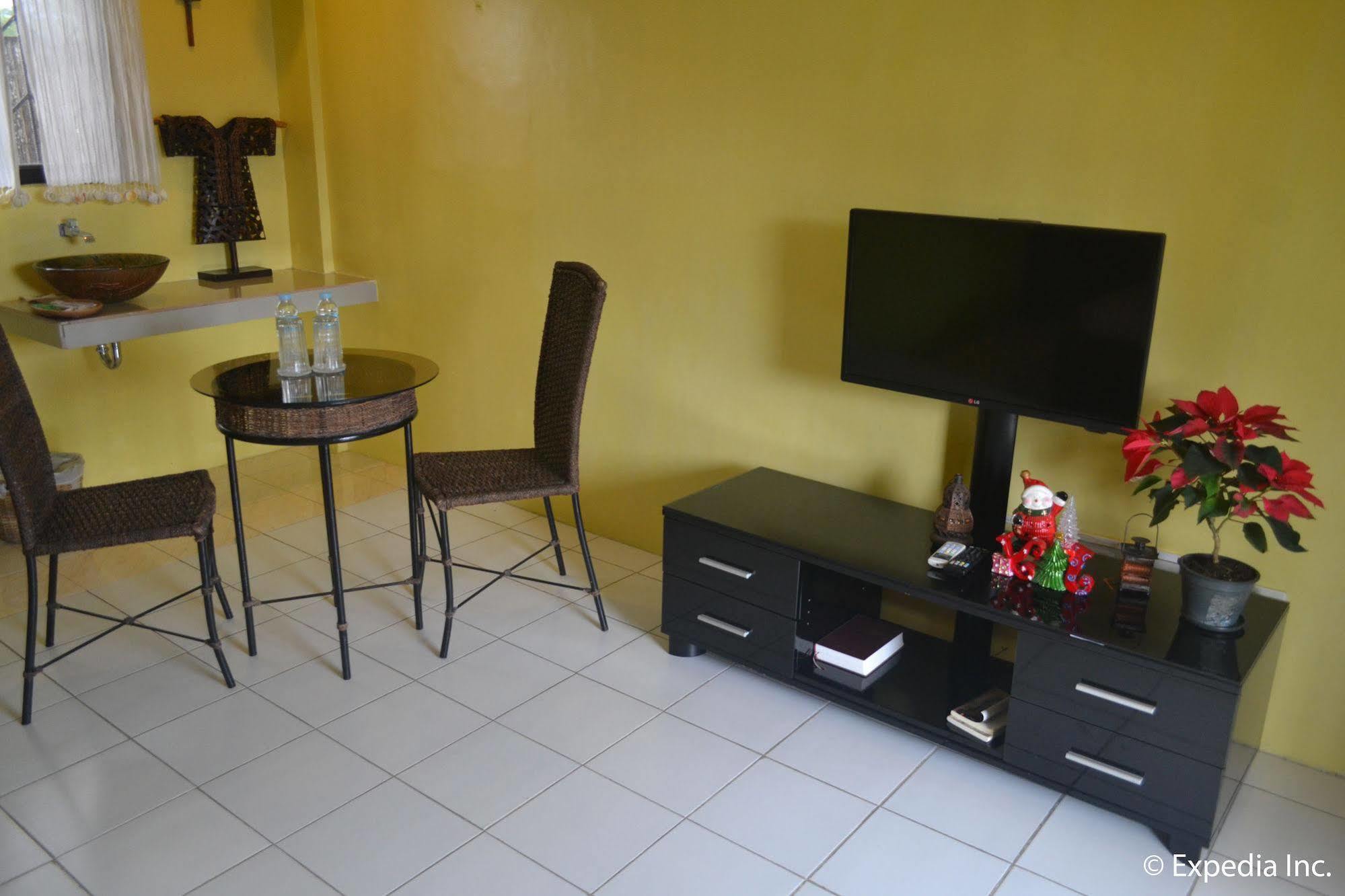 Lazea Tagaytay Inn Tagaytay City Exterior photo